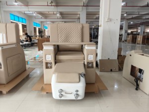 Fauteuil de pédicure et manucure moderne de luxe confortable en cuir PU pour salon de beauté, avec bassin sans plomberie - Product Image 5