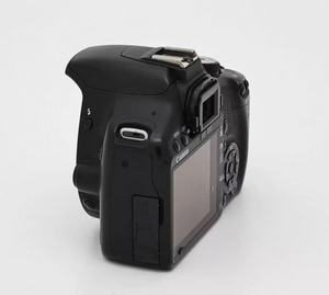 Appareil photo reflex numérique <span class=keywords><strong>Canon</strong></span> <span class=keywords><strong>EOS</strong></span> <span class=keywords><strong>500D</strong></span> d'occasion prêt à être expédié, 15,1 MP APS-C, objectif 18-55 mm en option - Product Image 4