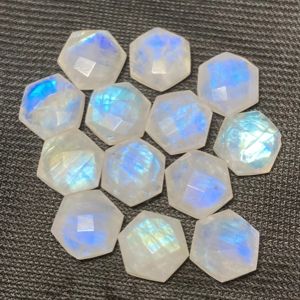 Piedra Lunar Natural en Forma Hexagonal, Calidad AAA+, Facetada, Corte Checker de un Solo Lado, Pulida a Mano, Multifuego, para Joyería - Product Image 4