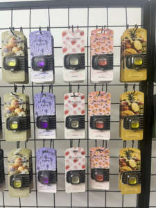 Difusor de Lavanda con Clip para Ventilación, Personalizable con Logotipo OEM, Aromatizante de Coche de Larga Duración, de Plástico de Lujo, con Salida de Líquido, Aroma a Pera - Product Image 2