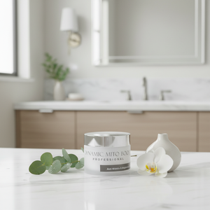 Crème liquide pour le visage de qualité supérieure, best-seller, pour tous types de peaux, avec des effets anti-âge, anti-rides et éclaircissants pour une peau jeune - Product Image 3