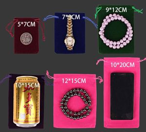 Bolsa de Terciopelo Personalizable para Joyería y Embalaje de Regalos con Cordón, Disponible en Varios Tamaños y Colores - Product Image 4