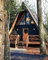 Cymdin Easy-Build 2 Bedroom Maison préfabriquée triangulaire Living Flat Pack avec des matériaux de panneau sandwich en acier pour une utilisation au bureau