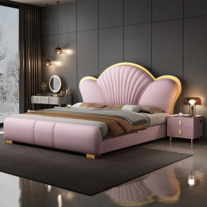 Nội thất phòng ngủ gỗ sang trọng hiện đại, giường bọc nệm mềm, khung giường đôi cỡ King, thiết kế có ngăn chứa đồ bằng da và bộ nệm. - Product Image 3