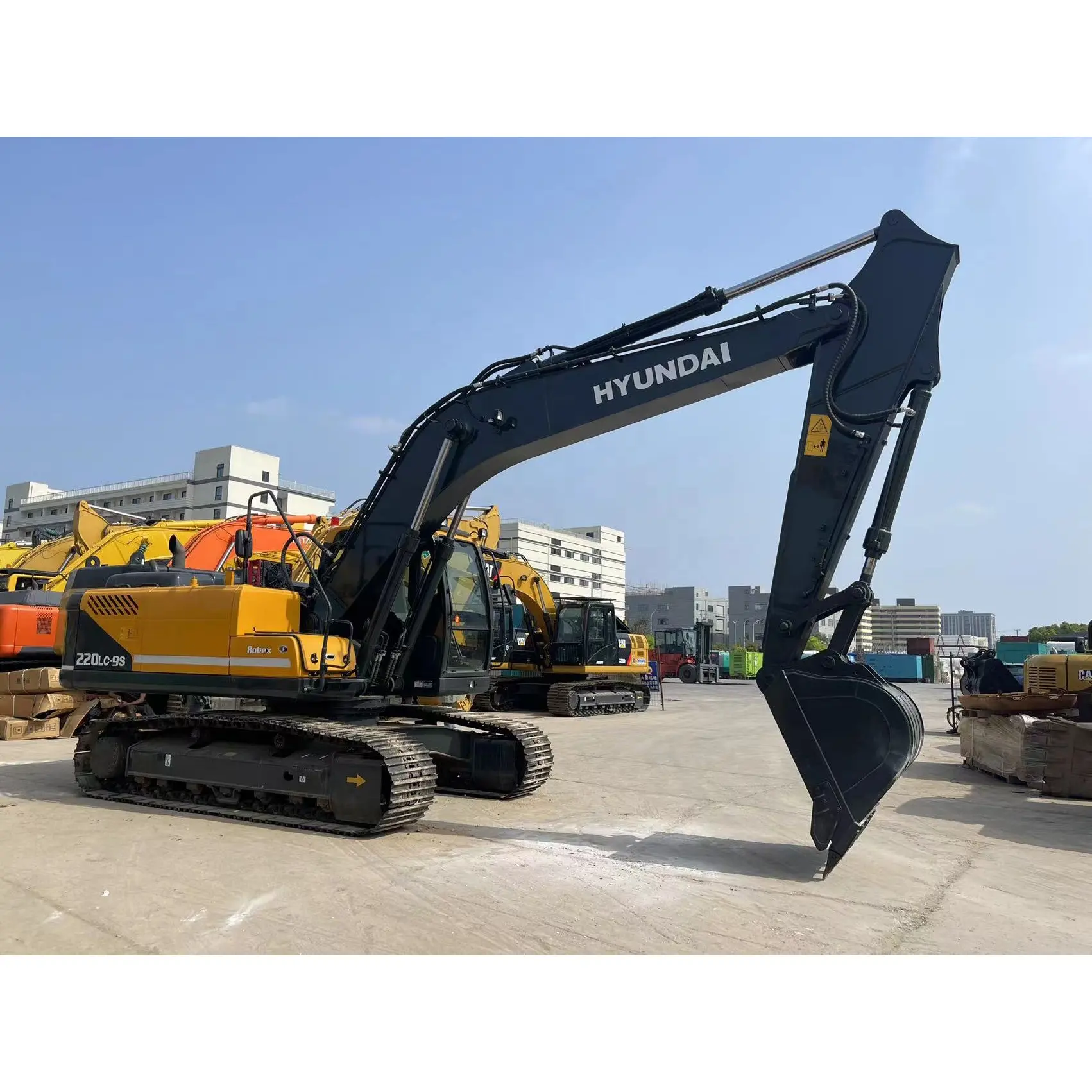 High quality used Hyundai ROBEX 220LC-9S crawler excavator used hyudai 220 hyundai 305 hydraulic excavator for sale