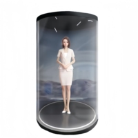 Cilindro de exhibición holográfico 3D de 65 pulgadas con IA para hologramas humanos, cabina digital de avatar con anillo LED para sala de exposiciones