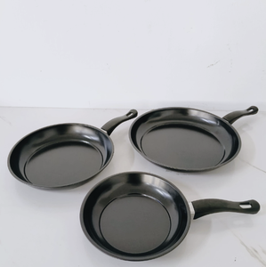 Al por mayor Juego de utensilios de cocina Sartén antiadherente negra Panci - Product Image 2
