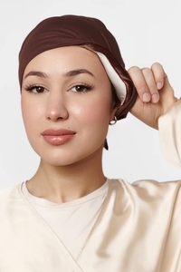 Sottohijab Sharut Antiscivolo in Velluto per Donne Musulmane, in Jersey di Bambù Elasticizzato con Laccio Posteriore, Fodera Premium in Raso di Seta - Product Image 4