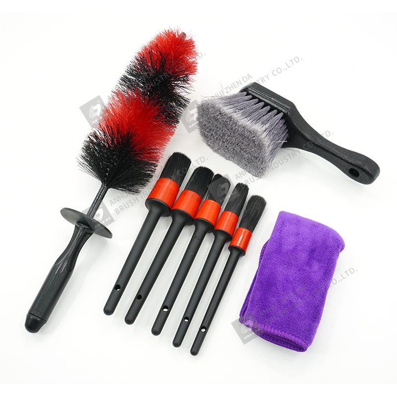 Multifunctional 8 Pcs Foaming Car Wash Brushor Car Detailing Cleaning