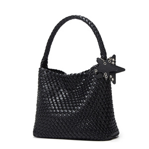 Sac fourre-tout tissé à la main pour femme, nouvelle texture, couleur champagne doré, sac à bandoulière - Product Image 6