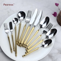 Vente en Gros de Couverts de Table Modernes et Simples en Acier Inoxydable : Fourchettes, Couteaux et Cuillères, Sets de Vaisselle Réutilisables en Stock