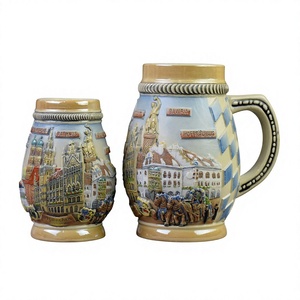 Chope à bière en porcelaine de style allemand classique avec poignée, motif en relief des monuments de Munich, design par sublimation, écologique, réutilisable, thème Bavière - Product Image 1