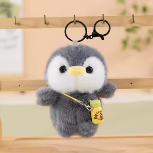 Venta al por Mayor de Llaveros de Peluche de Animales Pequeños y Accesorios para Bolsos en Varios Estilos, Accesorios de Peluche para Bolsos - Product Image 5