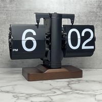 Nouvelle Horloge Calendrier Mécanique Art Déco Antique, Design Cloche et Balance, Retournement Automatique, Forme Triangulaire, Matériau Résine, Pour Bureau