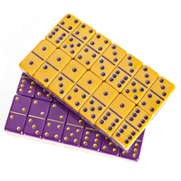 Juego de dominó de lujo de 28 fichas de acrílico mini, con logo personalizado, en colores rojo, morado y amarillo, doble seis, estilo cubano, blanco y colorido.