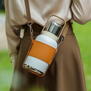 Bouteille isotherme rétro portable 800 ml 1200 ml en acier inoxydable 316 avec poignée et sangle en cuir PU - Product Image 5