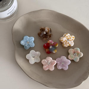 กิ๊บติดผมอะซิเตทประดับดอกไม้เล็กๆ ขนาด 2.5 ซม. สีสันสดใส น่ารัก สไตล์ซัมเมอร์ - Product Image 3