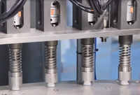 Machine de capsulage de remplissage de poche de bec de machine de Doypack de table rotatoire pour la machine de remplissage standard pasteurisée de nourriture de gelée de jus de lait