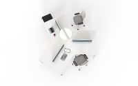 Poste de travail modulaire pour 3 personnes avec panneau d'intimité, système de bureau fixe pour zone de personnel