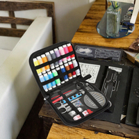 Coffret multifonctionnel durable avec accessoires essentiels, y compris fil pour travaux d'aiguille, mini kit de couture carré portable pour la maison