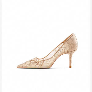 Sandali con <span class=keywords><strong>tacco</strong></span> sottile a fiori ricamati in rete da donna con <span class=keywords><strong>tacco</strong></span> <span class=keywords><strong>medio</strong></span> <span class=keywords><strong>décolleté</strong></span> eleganti con <span class=keywords><strong>tacco</strong></span> <span class=keywords><strong>medio</strong></span> e nodi a fiocco scarpe da sposa - Product Image 1