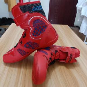 Chaussures de boxe ou de lutte, le plus populaire disponible en <span class=keywords><strong>rouge</strong></span> et en noir, logo personnalisé, vente en gros, livraison gratuite pour échantillon - Product Image 6