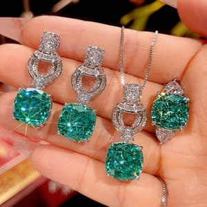 Wholesale Eco-friendly Copper 12*12MM Emerald Green Cubic Zirconia Pendant <b>Earrings</b> Ring Jewellery <b>Set</b> for Women - Product Image 2