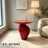 Table d'appoint moderne et créative en résine synthétique, table basse décorative pour le coin du canapé du salon, meubles de décoration pour la maison et le bureau