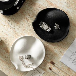 European American <strong>Ceramic</strong> <strong>Jewelry</strong> Storage <strong>Box</strong> Modern Porch Desktop Ring Necklace Tray Ornament Personalized Decorative Trays - Product Image 4