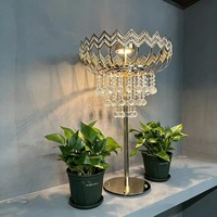 Nouveau porte-fleurs de table en cristal de mariage moderne décoration de table de banquet d'hôtel accessoires de guide routier pour événements spéciaux