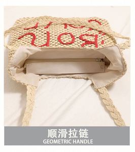 กระเป๋าสะพายไหล่ปักลายตัวอักษรแฟชั่นสำหรับผู้หญิง กระเป๋าชายหาดสานลายฉลุแบบใหม่ - Product Image 5