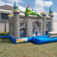 Château gonflable Dino Knight Castle avec toboggan et aire de jeux d'aventure pour les fêtes d'anniversaire des enfants
