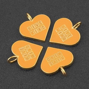 Colgante de Acero Inoxidable Chapado en Oro con Forma de Corazón y Resina Incrustada, Engaste de Bisel, Joyería Romántica Unisex para Fiesta - Product Image 3