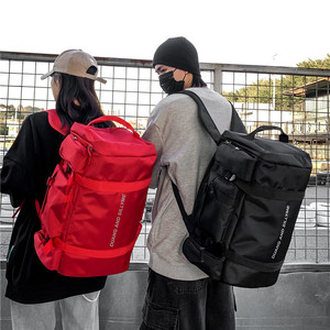 Sac à dos de voyage grande capacité avec séparation sec/humide, sac de rangement pour équipement de ski, sac de sport polyvalent pour activités de plein air - Product Image 1