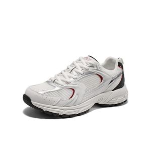 รองเท้าวิ่งผู้ชาย <span class=keywords><strong>MR530</strong></span> สไตล์ตาข่ายระบายอากาศ สีเทา รุ่น Low-Top น้ำหนักเบา ซีรีส์ 530 พื้นหนา สำหรับฤดูใบไม้ผลิและฤดูใบไม้ร่วง - Product Image 2