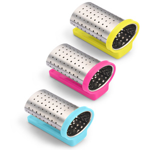 रचनात्मक पोर्टेबल स्टेनलेस स्टील मिनी चाय फिल्टर पर्यावरण के अनुकूल बेलनाकार फांसी कप सरल डिजाइन चम्मच चाय इंफ्यूज़र - Product Image 3