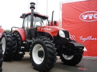 YTO-1804 / 4 X4 / 180 PS Landwirtschaft Traktor Rad Traktor Mit Bagger lader Und Frontlader In Panama