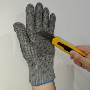 2025 vente chaude <span class=keywords><strong>boucher</strong></span> en acier inoxydable résistant aux coupures A9 main protéger les gants <span class=keywords><strong>de</strong></span> mitaines <span class=keywords><strong>de</strong></span> sécurité - Product Image 3