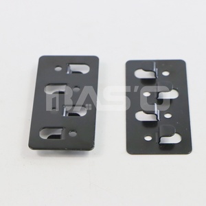 Connecteur de serrage en alliage de zinc et acier inoxydable pour système d'installation de panneaux de façade - Product Image 6