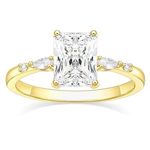 Anillo de Compromiso de Diamante Cultivado en Laboratorio con Corte Radiante en Oro Amarillo de 18K para Mujer, con Diamantes Laterales, Certificado IGI, Estilo Clásico - Product Image 1