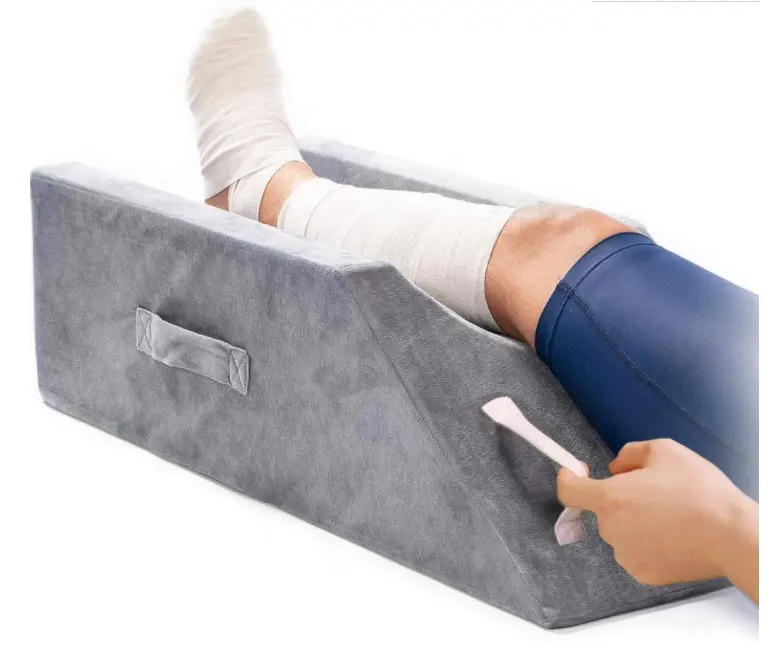 Удобная подушка из пенопласта для поддержки ног и возвышения с двумя ручками для хирургических травм или отдыха