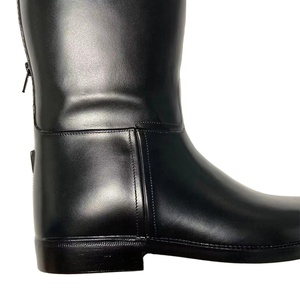 รองเท้าบูตขี่ม้าหนังแท้แบบยาวถึงเข่าทำจากพีวีซีเงางามสำหรับผู้ชายผู้หญิงโลโก้ออกแบบได้ตามต้องการ - Product Image 4