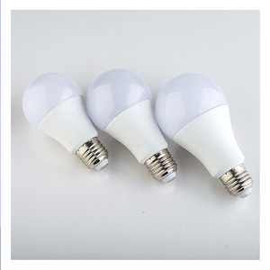 หลอดไฟ LED พลาสติกหุ้มอะลูมิเนียม A19 E27 ฐานเกลียว 110V 220V กระแสคงที่ แรงดันไฟฟ้ากว้าง สำหรับใช้ในบ้านและสำนักงาน - Product Image 2