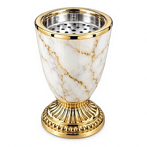 Quemador de incienso hecho a mano de metal y madera, de calidad premium, diseñado para decoración del hogar, relajación y fines espirituales. - Product Image 1