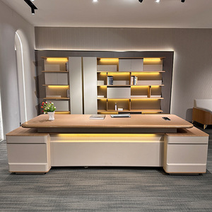 Muebles de oficina ejecutivos Conjunto clásico con muebles de oficina de abogado con mesa de oficina - Product Image 1
