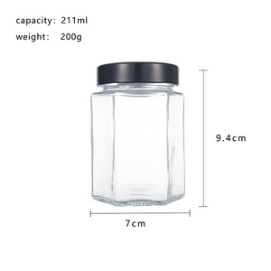 In vendita barattolo di <span class=keywords><strong>vetro</strong></span> miele ermetico esagonale vuoto da 211 <span class=keywords><strong>ml</strong></span> <span class=keywords><strong>250</strong></span> <span class=keywords><strong>ml</strong></span> 495 <span class=keywords><strong>ml</strong></span> con coperchio a vite in metallo - Product Image 6