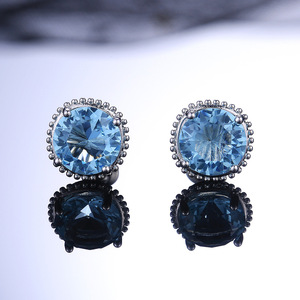 Orecchini a Perno Quadrati Cavi Semplici per Donne, Accessori per Orecchie Geometrici per Uso Quotidiano - Product Image 4