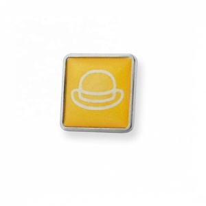 Venta caliente personalizado su nombre ropa Pin epoxi solapa pines - Product Image 5