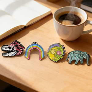 Fabricant chinois de broches mignonnes, pas de minimum de commande, logo personnalisé, épingles en métal émaillé dur ou souple, <span class=keywords><strong>lot</strong></span> d'épingles spéciales - Product Image 1