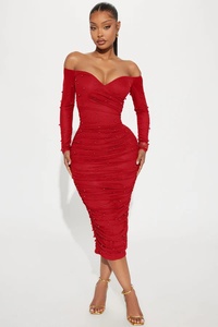 Vestido midi rojo con hombros descubiertos, manga larga, fruncido, con detalles de perlas, ajustado, de malla, para cóctel, graduación, invitada de boda - Product Image 3